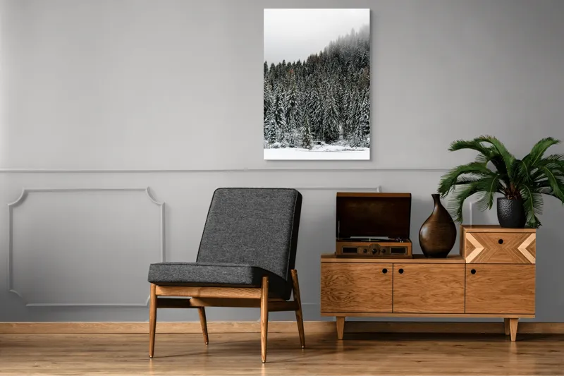 Tablou Canvas, "Tăcerea pădurii în iarnă liniștită", Munte, Brazi, Zăpadă, Ceață, Calm, Natură, Iarnă, Frig, Tăcere, Frumusețe, 70 x 100 cm – poza 6