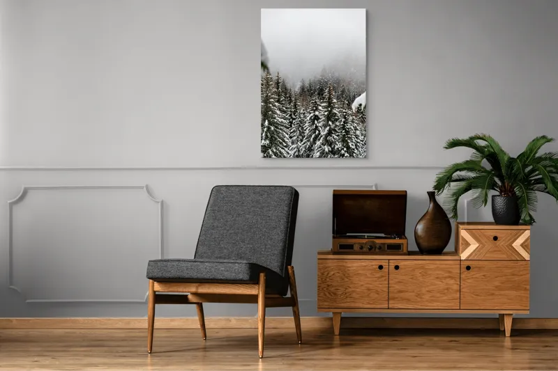 Tablou Canvas, "Iarna în pădurea de brazi înalți", Copaci, Zăpadă, Ceață, Iarnă, Evergreen, Peisaj, Tăcere, Rece, Frumusețe, Natură, 70 x 100 cm – poza 6