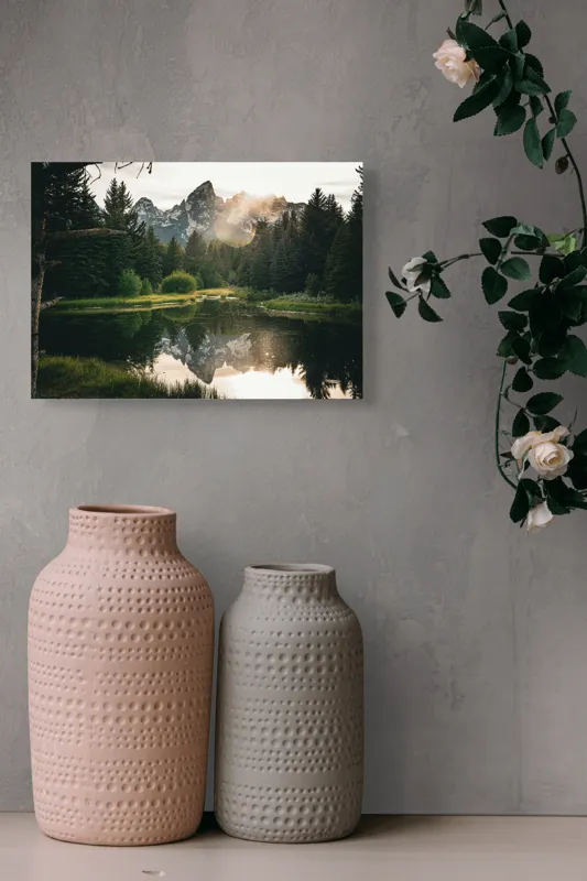 Tablou Canvas, "Reflecția munților în lac liniștit", Munte, Reflecție, Pădure, Apus, Lumină, Natură, Râu, Serenitate, Peisaj, Frumusețe, 54 x 39 cm – poza 8