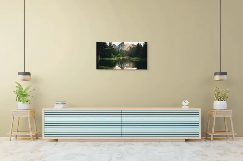 Tablou Canvas, "Reflecția munților în lac liniștit", Munte, Reflecție, Pădure, Apus, Lumină, Natură, Râu, Serenitate, Peisaj, Frumusețe, 90 x 50 cm – poza 5