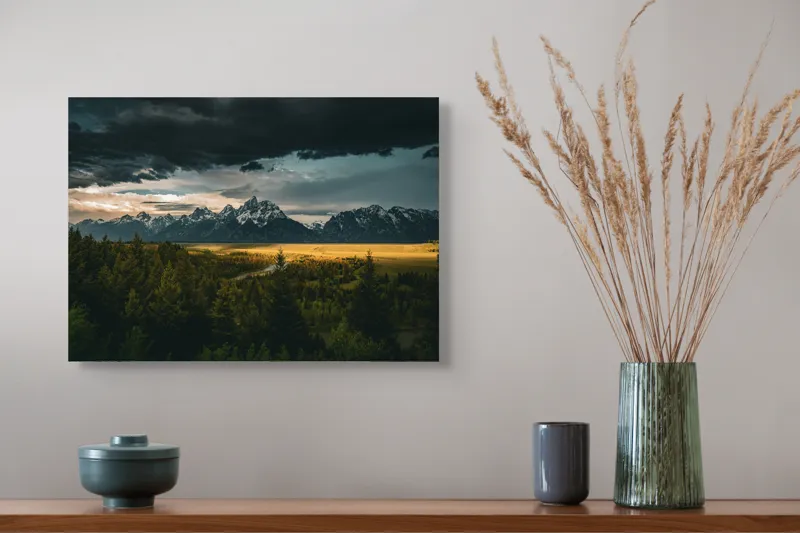 Tablou Canvas, "Răsărit peste munți înnourați", Montagne, Pădure, Cer, Nori, Apus, Dramatic, Lumină, Peisaj, Timp, Natura, 54 x 39 cm – poza 4