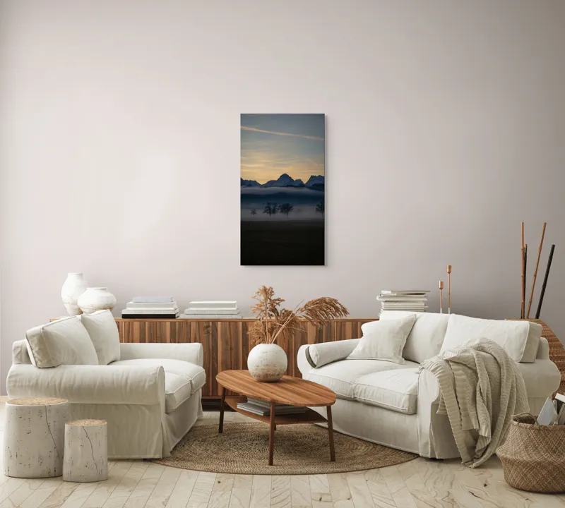 Tablou Canvas, "Norii dansând sub munții înzăpeziți", Munți, Ceață, Siluetă, Cer, Apus, Peisaj, Arbori, Liniște, Natură., 50 x 90 cm – poza 7