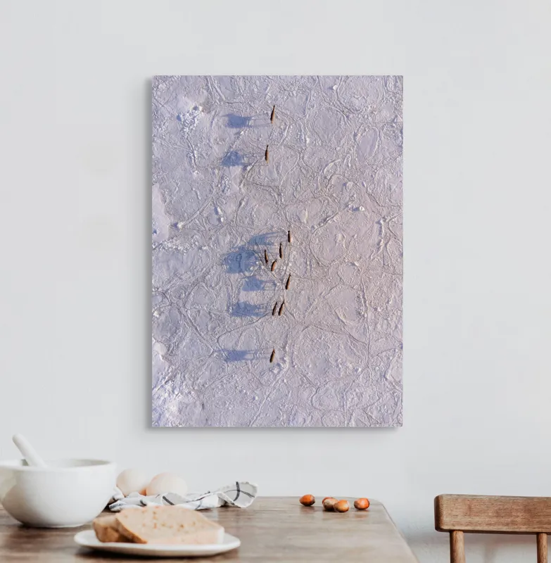 Tablou Canvas, "Siluete în mișcare pe zăpadă albă", Nu știu cine este în imagine., 50 x 70 cm – poza 3