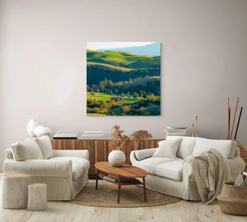 Tablou Canvas, "Culorile verzi ale dealurilor îmbrățișate", Verdant, Coline, Luminos, Arbori, Peisaj, Vale, Natură, Liniște, 100 x 100 cm – poza 3