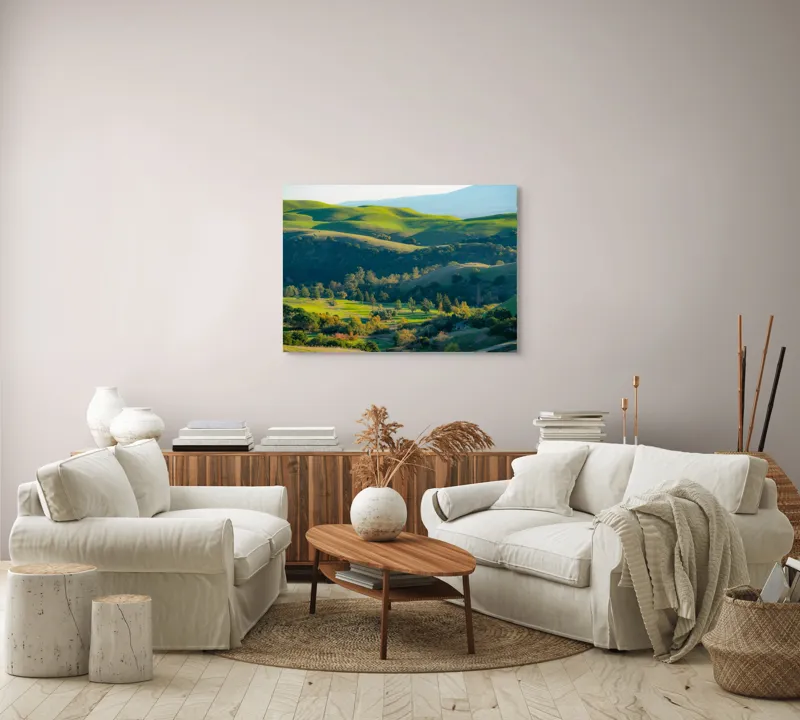 Tablou Canvas, "Culorile verzi ale dealurilor îmbrățișate", Verdant, Coline, Luminos, Arbori, Peisaj, Vale, Natură, Liniște, 100 x 70 cm – poza 3