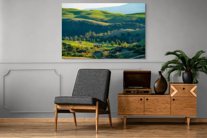 Tablou Canvas, "Culorile verzi ale dealurilor îmbrățișate", Verdant, Coline, Luminos, Arbori, Peisaj, Vale, Natură, Liniște, 150 x 100 cm – poza 8