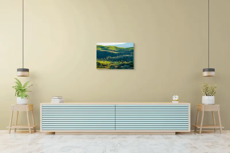 Tablou Canvas, "Culorile verzi ale dealurilor îmbrățișate", Verdant, Coline, Luminos, Arbori, Peisaj, Vale, Natură, Liniște, 70 x 50 cm – poza 7