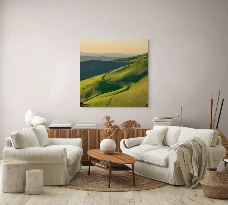 Tablou Canvas, "Drumul sinuos printre coline verzi", Peisaj, Coline, Drum, Apus, Verde, Cer, Pădure, Orizont, Lumină, Natură, 100 x 100 cm – poza 3