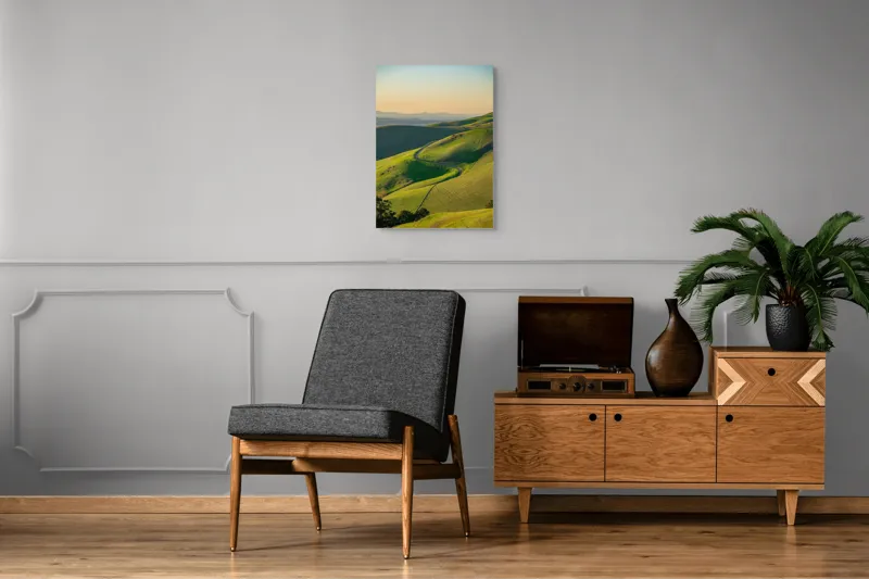 Tablou Canvas, "Drumul sinuos printre coline verzi", Peisaj, Coline, Drum, Apus, Verde, Cer, Pădure, Orizont, Lumină, Natură, 50 x 70 cm – poza 8