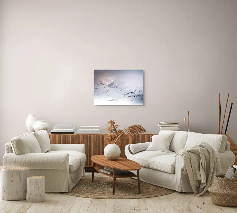 Tablou Canvas, "Iarna învăluind munții în tăcere albă", Alb, Înghețat, Montan, Tranquil, Vast, Izolat, Rece, Înfășurat, 70 x 50 cm – poza 6