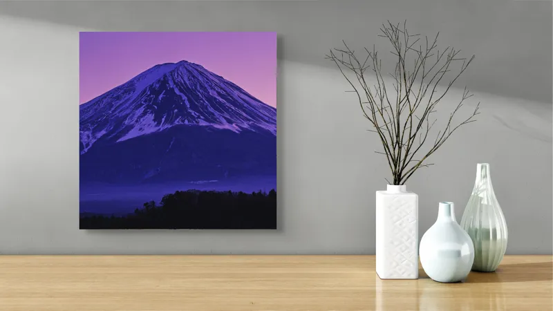 Tablou Canvas, "Frumusețea misterioasă a muntelui Fuji", Munte, Fuji, Purpură, Zăpadă, Cer, Noapte, Frig, Japan, Pitoresc, Natură, 50 x 50 cm – poza 3