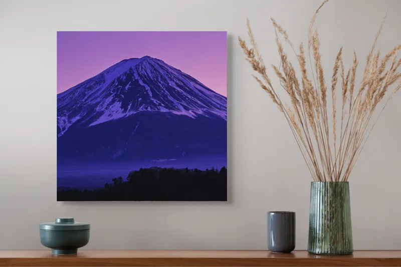 Tablou Canvas, "Frumusețea misterioasă a muntelui Fuji", Munte, Fuji, Purpură, Zăpadă, Cer, Noapte, Frig, Japan, Pitoresc, Natură, 50 x 50 cm – poza 4
