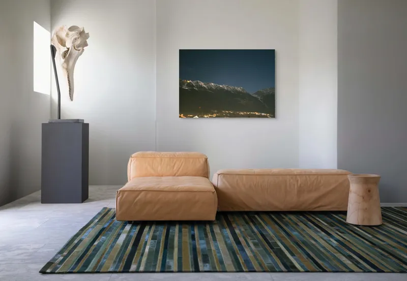 Tablou Canvas, "Luminile orașului la poalele munților", Munți, Noapte, Stele, Lumină, Orizont, Zăpadă, Cer, Natură, Lumină, Răcoare, 100 x 70 cm – poza 7