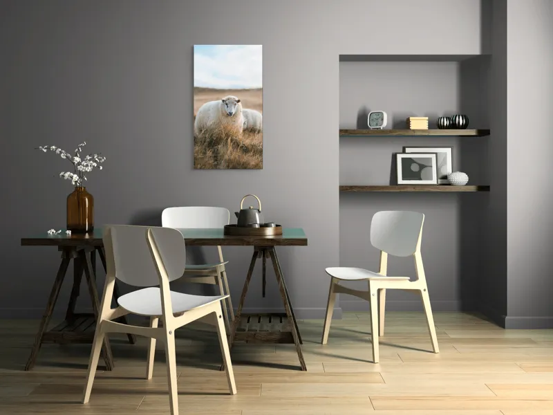 Tablou Canvas, "Miorița rătăcită în câmpia aurie", Oaie, Câmpie, Iarbă, Cer, Natură, Liniște, Blană, Peisaj, 50 x 90 cm – poza 4