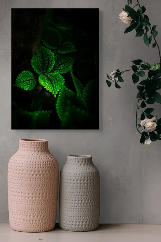 Tablou Canvas, "Frunzele misterului în umbra pădurii", Verde, Frunze, Lumină, Textură, Umbră, Natură, Vitalitate, 39 x 54 cm – poza 6