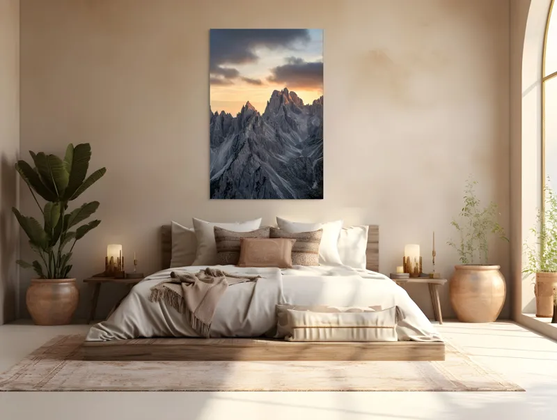 Tablou Canvas, "Lumină aurie peste piscuri stâncoase", Măreție, Stânci, Răsărit, Cer, Nori, Verticalitate, Impresionant, Natură, Frumusețe, Tranquilitate, 100 x 150 cm – poza 3