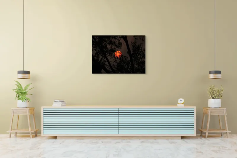Tablou Canvas, "Soarele printre ramuri întunecate", Apus, Umbre, Siluete, Mister, Natură, Lumină, Intimitate, Înserare, 100 x 70 cm – poza 4