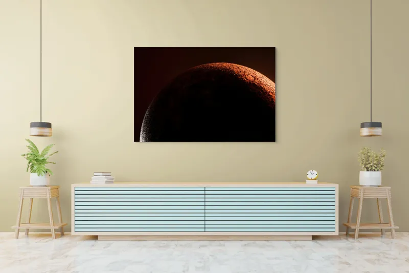Tablou Canvas, "Umbră cosmică pe un cer roșu", Planeta, Umbre, Roșu, Mister, Suprafețe, Contrast, Lumină, Spațiu, 150 x 100 cm – poza 6