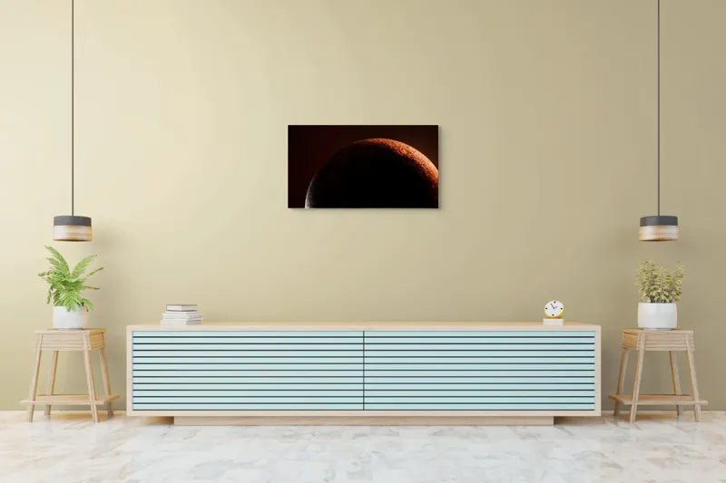 Tablou Canvas, "Umbră cosmică pe un cer roșu", Planeta, Umbre, Roșu, Mister, Suprafețe, Contrast, Lumină, Spațiu, 90 x 50 cm – poza 5