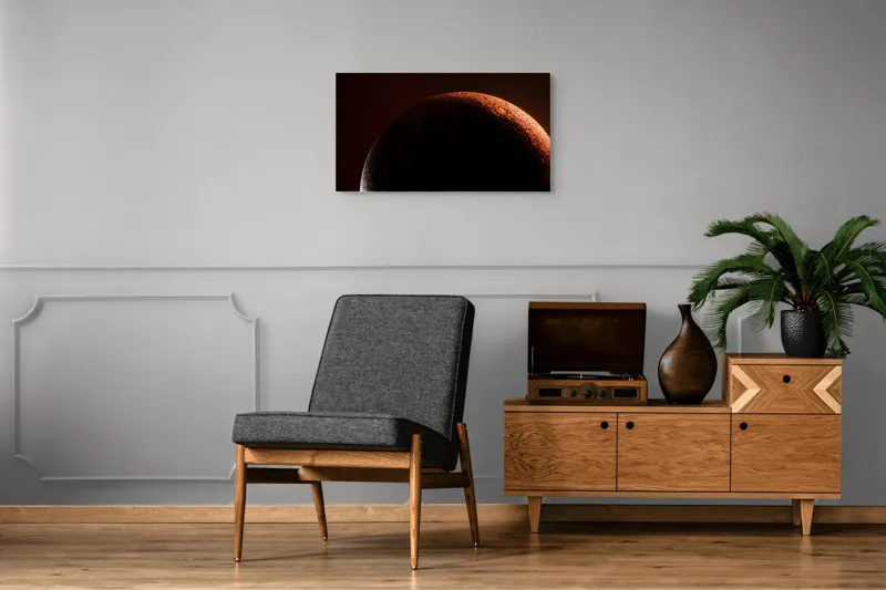 Tablou Canvas, "Umbră cosmică pe un cer roșu", Planeta, Umbre, Roșu, Mister, Suprafețe, Contrast, Lumină, Spațiu, 90 x 50 cm – poza 6