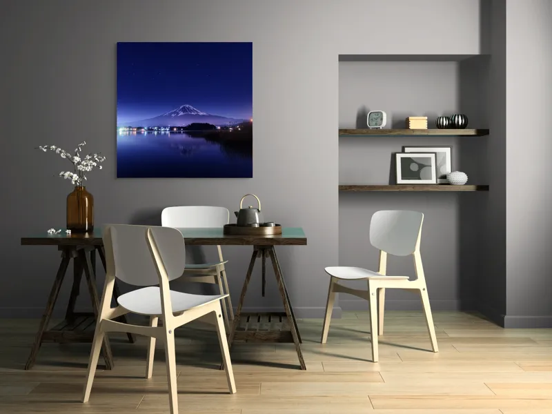 Tablou Canvas, "Luminile nopții la poalele muntelui", Munte, Stele, Reflecție, Lumină, Noapte, Lac, Peisaj, Cer, Calm, Natură, 100 x 100 cm – poza 6