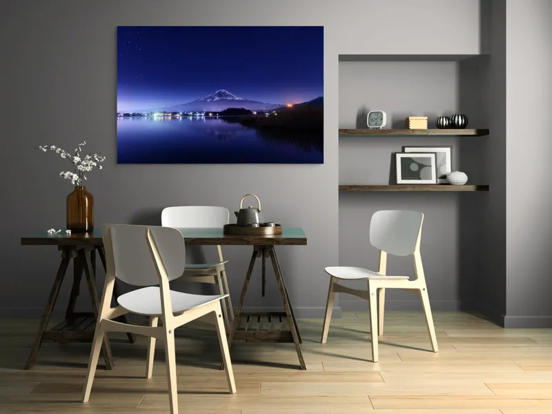 Tablou Canvas, "Luminile nopții la poalele muntelui", Munte, Stele, Reflecție, Lumină, Noapte, Lac, Peisaj, Cer, Calm, Natură, 150 x 100 cm – poza 5