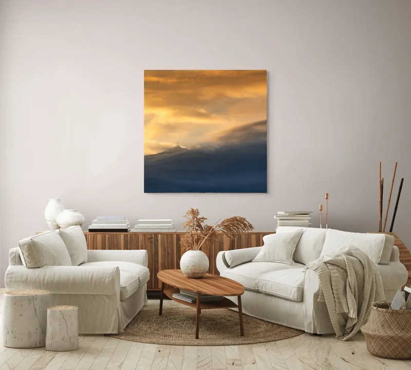 Tablou Canvas, "Apus liniștit peste munți învăluiți", Nor, Lumină, Apus, Cer, Culoare, Umbre, Nori, Vedere, Peisaj, Seninătate, 100 x 100 cm – poza 3