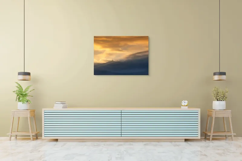 Tablou Canvas, "Apus liniștit peste munți învăluiți", Nor, Lumină, Apus, Cer, Culoare, Umbre, Nori, Vedere, Peisaj, Seninătate, 100 x 70 cm – poza 4