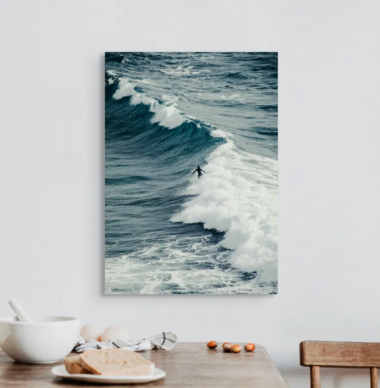 Tablou Canvas Surfer în mijlocul valurilor mării, Aventură și Natură, 50 x 70 cm – poza 3
