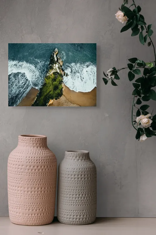 Tablou Canvas Natură Ocean Valuri Stânci Vegetație Contrast Dramatic, 54 x 39 cm – poza 8