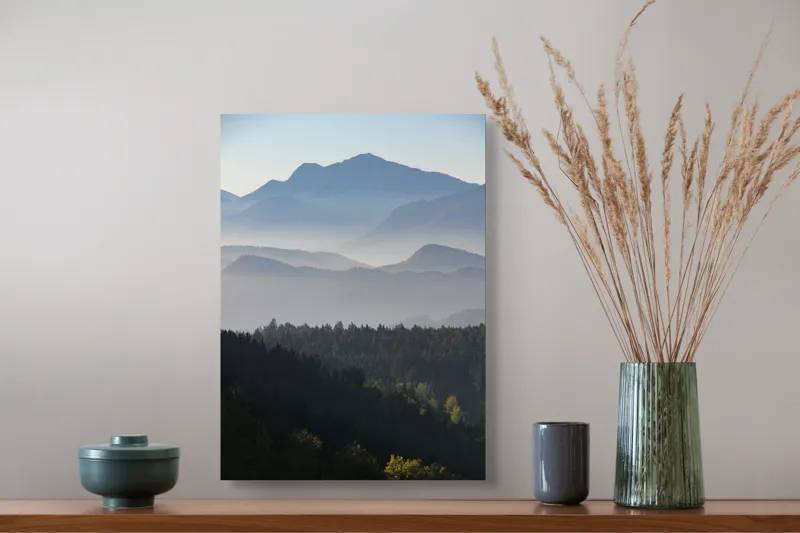 Tablou Canvas Pădure și Munți în Ceață - Peisaj Natural Calm, 39 x 54 cm – poza 3
