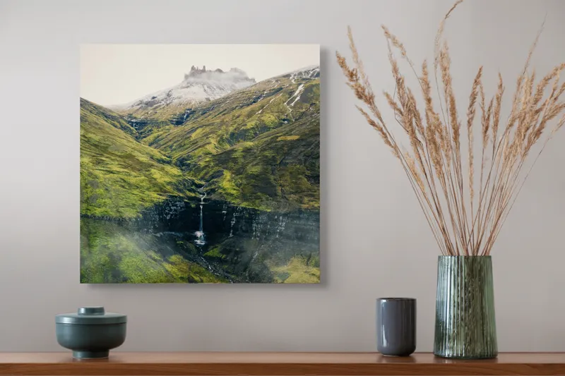 Tablou Canvas pe temă de natură și mister, peisaj cu castel și cascadă, 50 x 50 cm – poza 4
