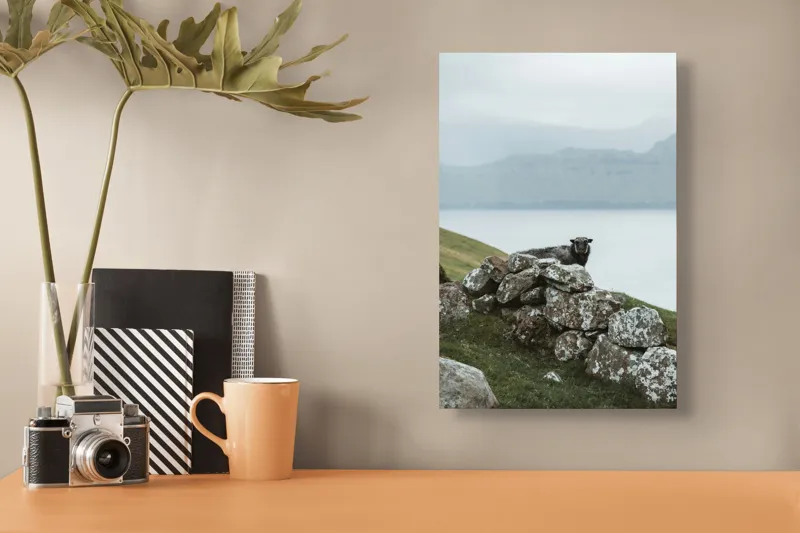 Tablou Canvas Peisaj Noros cu Oaie pe Deal Stâncos, 26 x 39 cm – poza 3