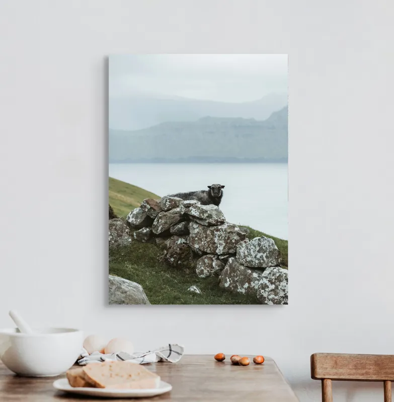 Tablou Canvas Peisaj Noros cu Oaie pe Deal Stâncos, 50 x 70 cm – poza 3