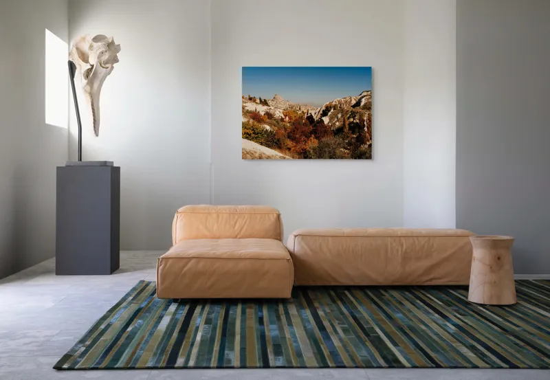 Tablou Canvas, "Orașul pietrelor sub cer senin", Peisaj, Dealuri, Stânci, Vegetație, Toamnă, Sat, Cer Albastru, Natură., 100 x 70 cm – poza 7