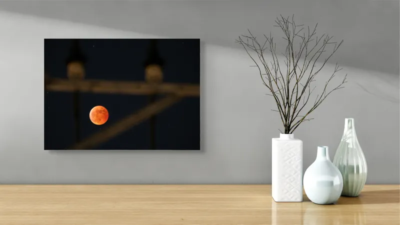 Tablou Canvas, "Luna plină prin structuri metalice", Lună, Roșie, Cer, Întunecat, Stele, Siluete, Noapte, Misterioasă, 54 x 39 cm – poza 3