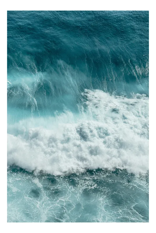 Tablou Canvas, "Dansul valurilor albastre ale oceanului", Albastru, Valuri, Spumă, Ocean, Vârtej, Apă, Natură, Mișcare, Energie, Liniște, 26 x 39 cm
