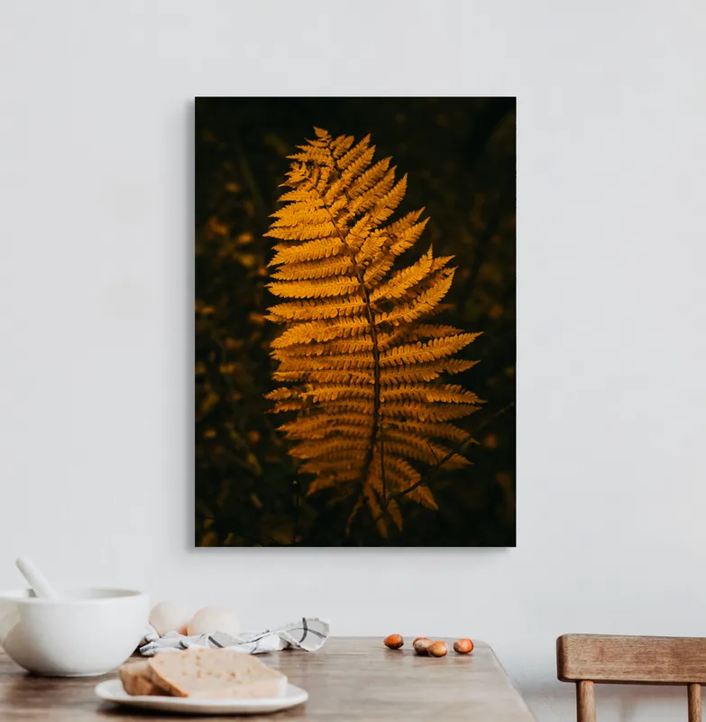 Tablou Canvas, "Frunza de ferigă în amurg", Frunză, Galben, Textură, Natură, Toamnă, Eleganță, 50 x 70 cm – poza 3