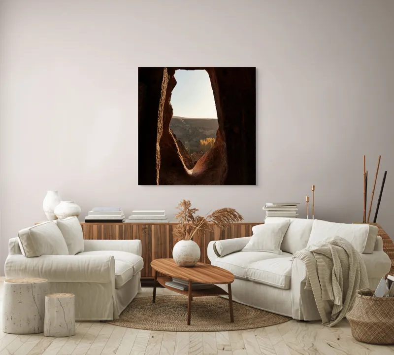 Tablou Canvas, "Poarta spre peisajul de toamnă", Umbre, Cer, Stâncă, Natură, Peisaj, Fereastră, Privire., 100 x 100 cm – poza 3