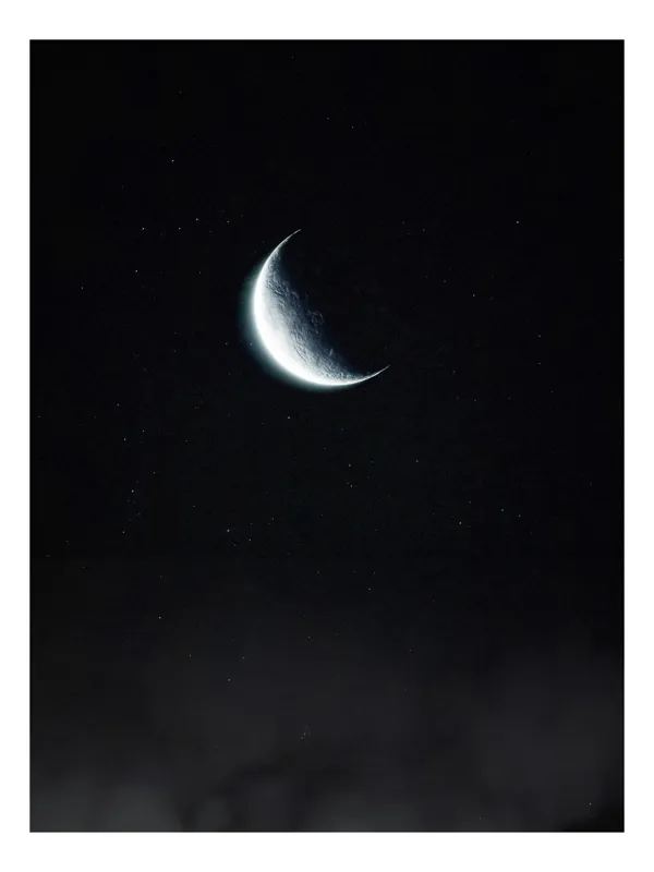 Tablou Canvas, "Răsărit de lună peste nori misterioși", Luna, Crepuscul, Mister, Stele, Întuneric, Calm, Frumusețe, Noapte, 26 x 39 cm