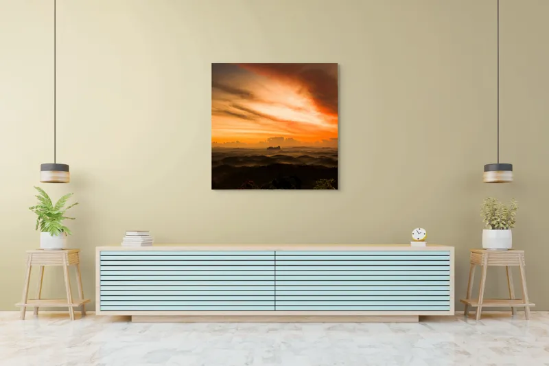 Tablou Canvas, "Răsărit fermecător peste dealuri verzi", Apus, Nori, Cer, Peisaj, Siluete, Lumină, Natură, Culori, Pădure, Munți, 100 x 100 cm – poza 5
