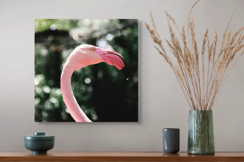 Tablou Canvas, "Flamingo în grădina tropicală luminoasă", 50 x 50 cm – poza 4