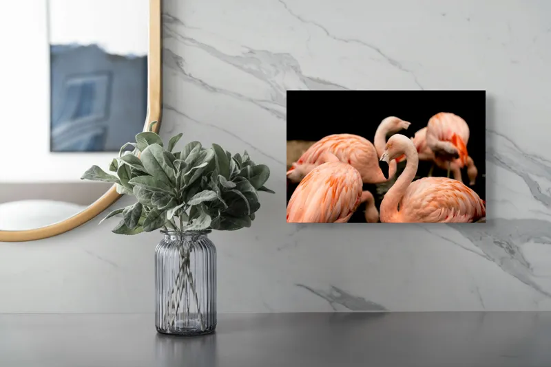 Tablou Canvas, "Grația flamingo în apusul serii", Flamingo, Roz, Pene, Apă, Gratie, Reflexie, Eleganță, Grup, Contrast, Negru, 39 x 26 cm – poza 5