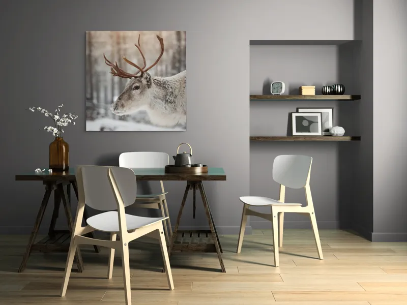 Tablou Canvas, "Ren alb în pădurea de iarnă", Frig, Ren, Alb, Zăpadă, Pădure, Iarnă, Crengi, Natură, Lumină, Serinitate, 100 x 100 cm – poza 6