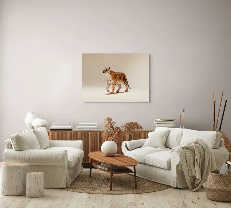 Tablou Canvas, "Tigrul în pas domol spre orizont", Tigru, Eleganță, Blană, Dungată, Animal, Prădător, Grațios, Puternic, Sălbatic, Majestuos, 100 x 70 cm – poza 3