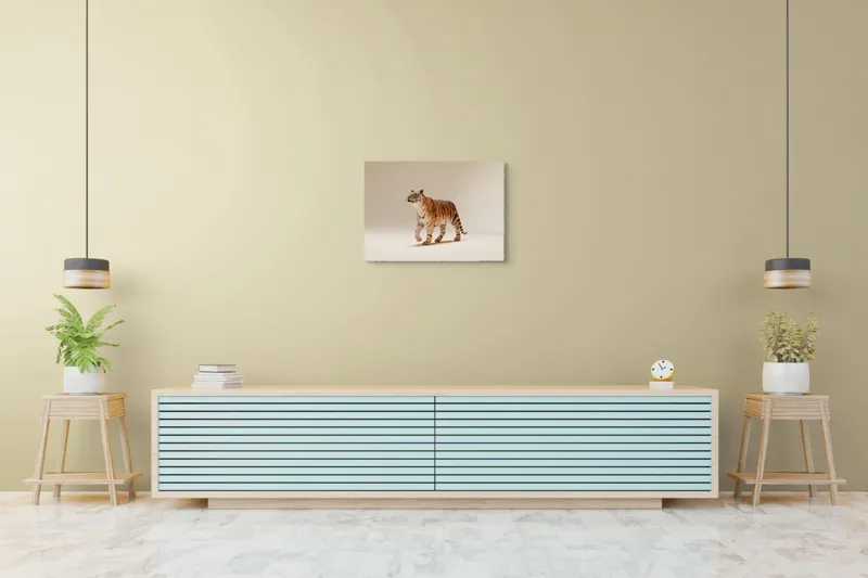 Tablou Canvas, "Tigrul în pas domol spre orizont", Tigru, Eleganță, Blană, Dungată, Animal, Prădător, Grațios, Puternic, Sălbatic, Majestuos, 70 x 50 cm – poza 7