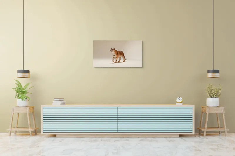 Tablou Canvas, "Tigrul în pas domol spre orizont", Tigru, Eleganță, Blană, Dungată, Animal, Prădător, Grațios, Puternic, Sălbatic, Majestuos, 90 x 50 cm – poza 5