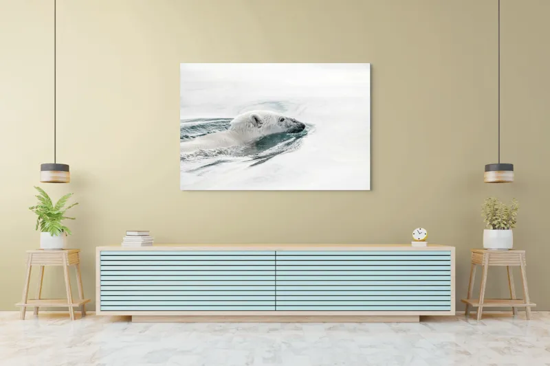 Tablou Canvas, "Urs polar înotând în oceanul arctic", Urs, Alb, Apă, Rece, Calm, Natură, Arctice, Fragilitate, Singurătate, Liniște, 150 x 100 cm – poza 6