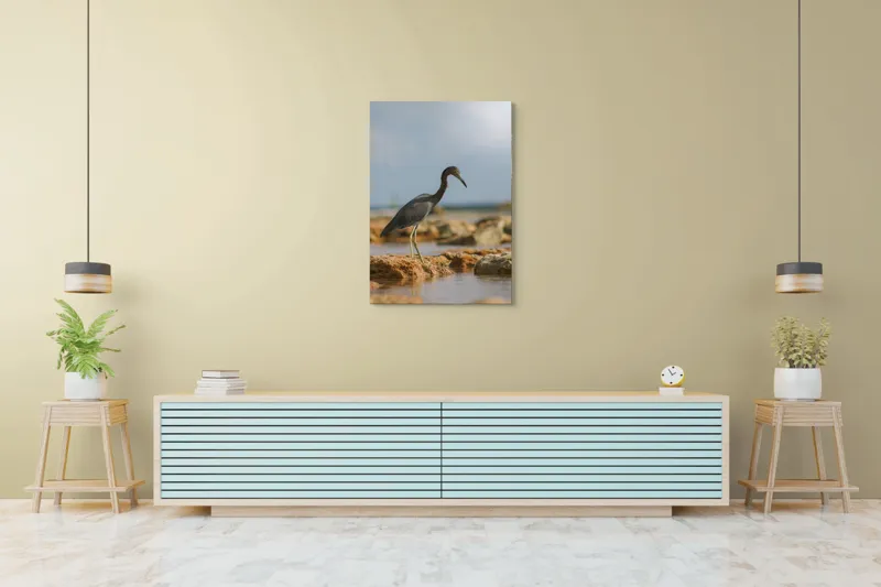 Tablou Canvas, "Egretă solitară pe țărmul pustiu", Solitudine, Serenitate, Pescăruș, Stâncă, Calm, Apă, Cer, Peisaj, 70 x 100 cm – poza 5