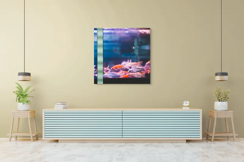 Tablou Canvas, "Dansul peștilor în acvariu colorat", Pestisori, Acvariu, Apa, Lumini, Colorat, Albastru, Portocaliu, Animale, Reflexii, Claritate, 100 x 100 cm – poza 5